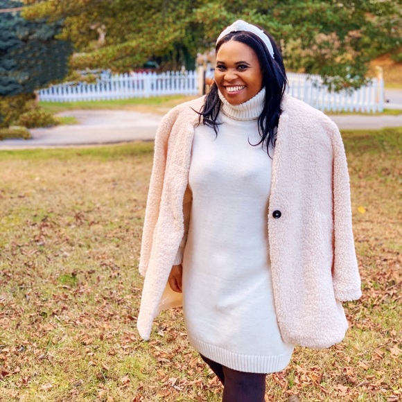 Meet your Seller, Kim! - Picture 2 of 8